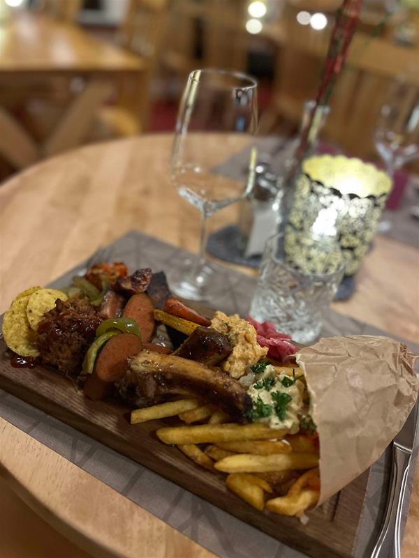 3-rätters Farsdagsbuffé på Restaurang Sixten